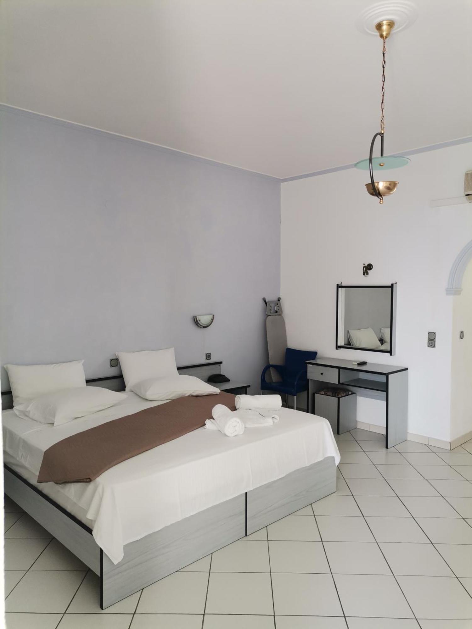 Dolphin Apartments 1 Парга Екстериор снимка