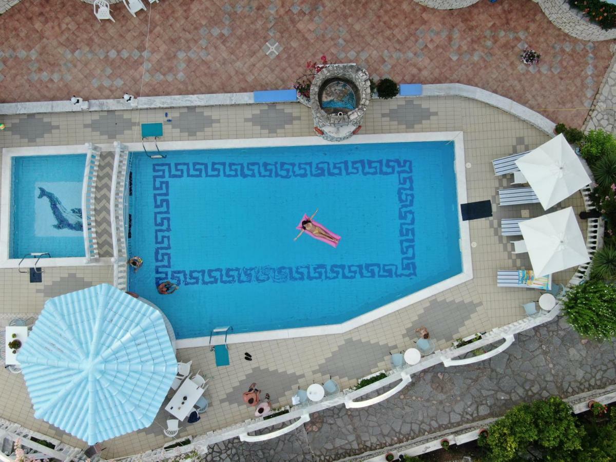Dolphin Apartments 1 Парга Екстериор снимка